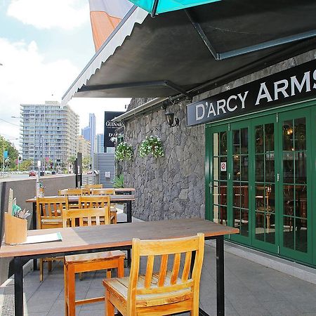 Darcy Arms Hotel Motel Gold Coast Extérieur photo