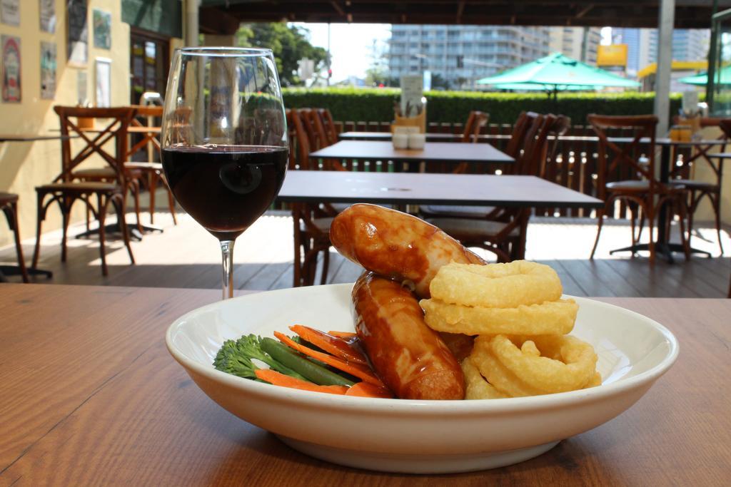 Darcy Arms Hotel Motel Gold Coast Extérieur photo