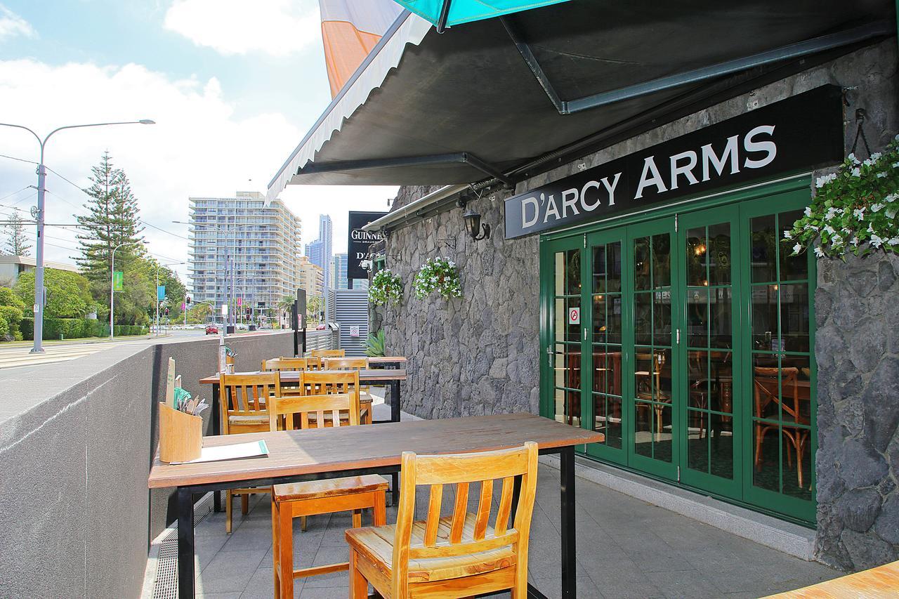Darcy Arms Hotel Motel Gold Coast Extérieur photo