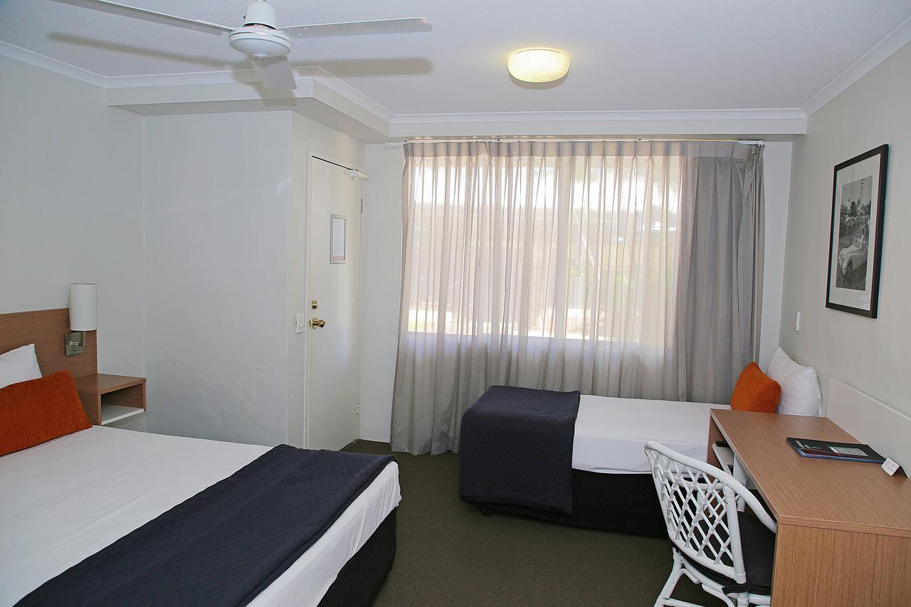 Darcy Arms Hotel Motel Gold Coast Extérieur photo