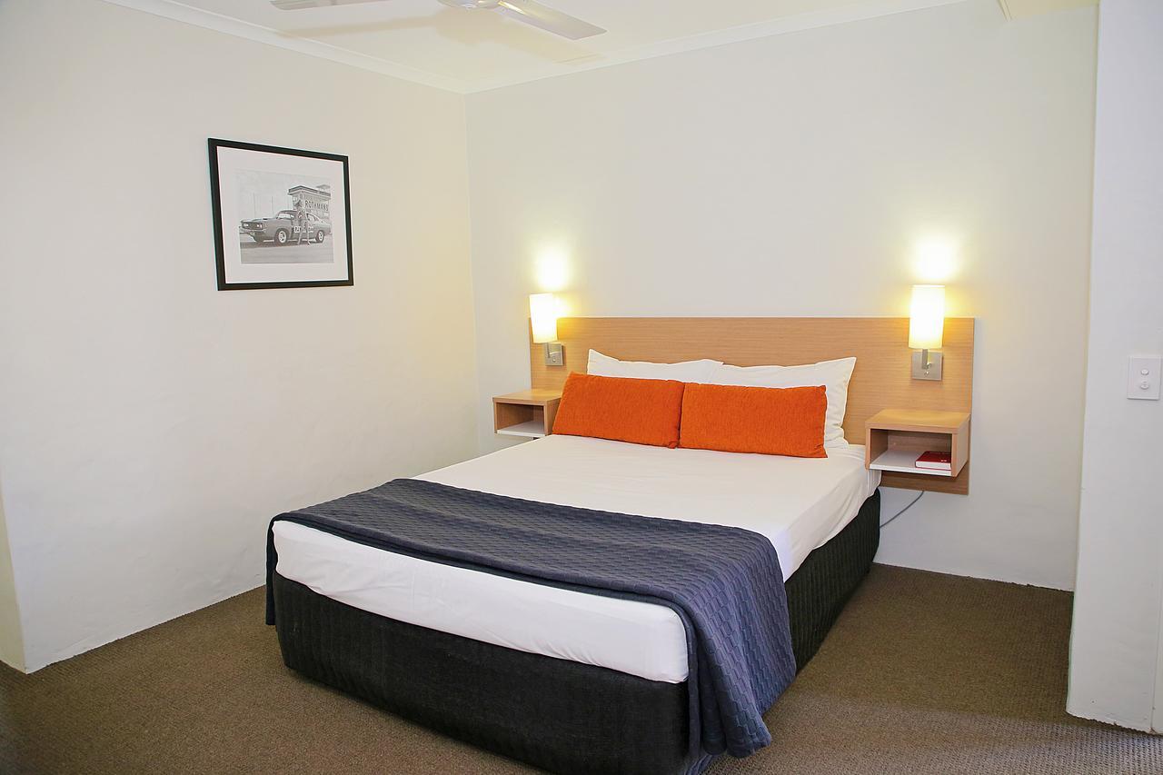 Darcy Arms Hotel Motel Gold Coast Extérieur photo