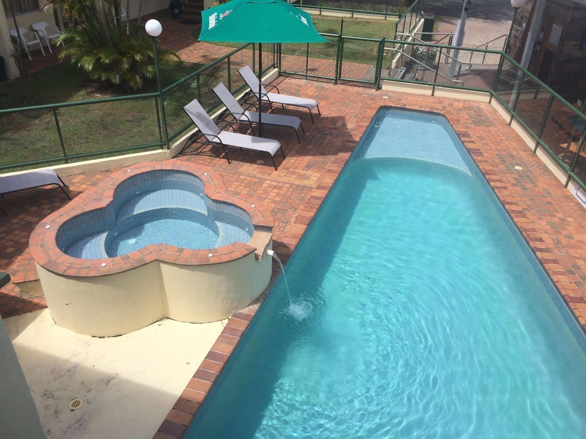 Darcy Arms Hotel Motel Gold Coast Extérieur photo