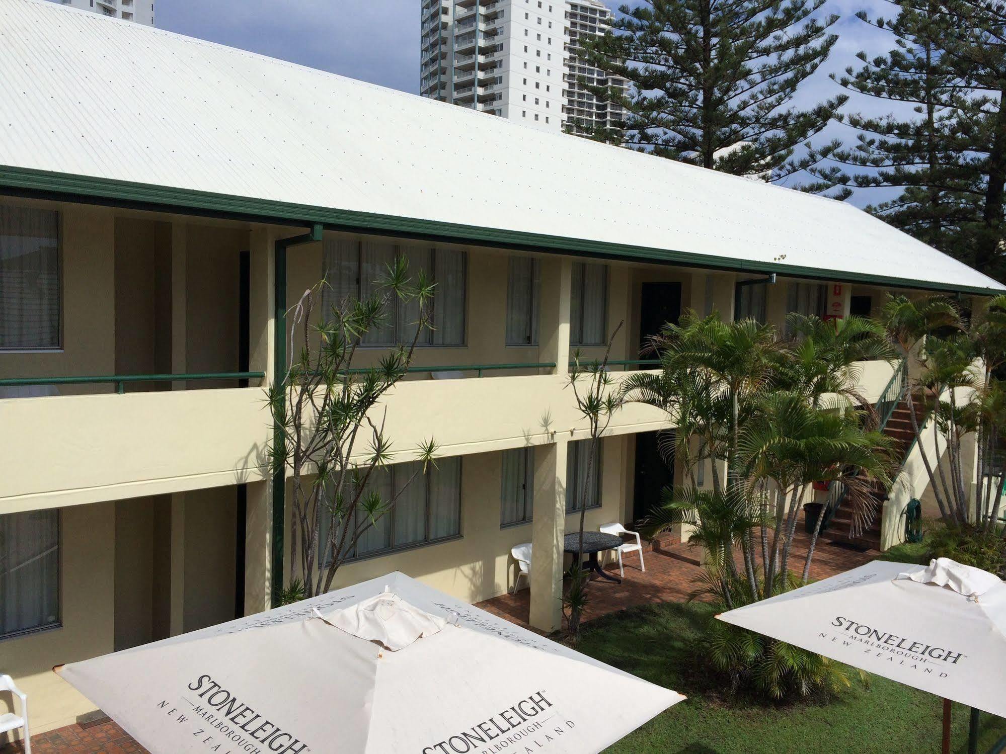 Darcy Arms Hotel Motel Gold Coast Extérieur photo