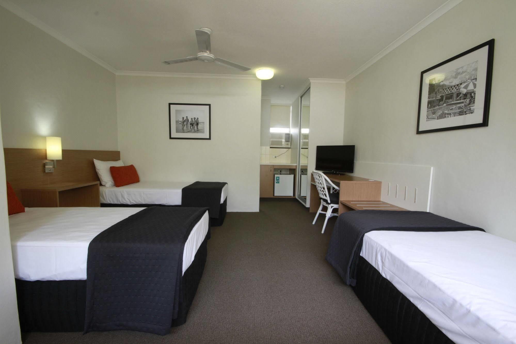 Darcy Arms Hotel Motel Gold Coast Extérieur photo