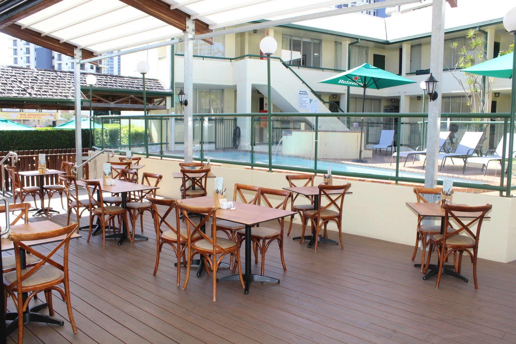 Darcy Arms Hotel Motel Gold Coast Extérieur photo